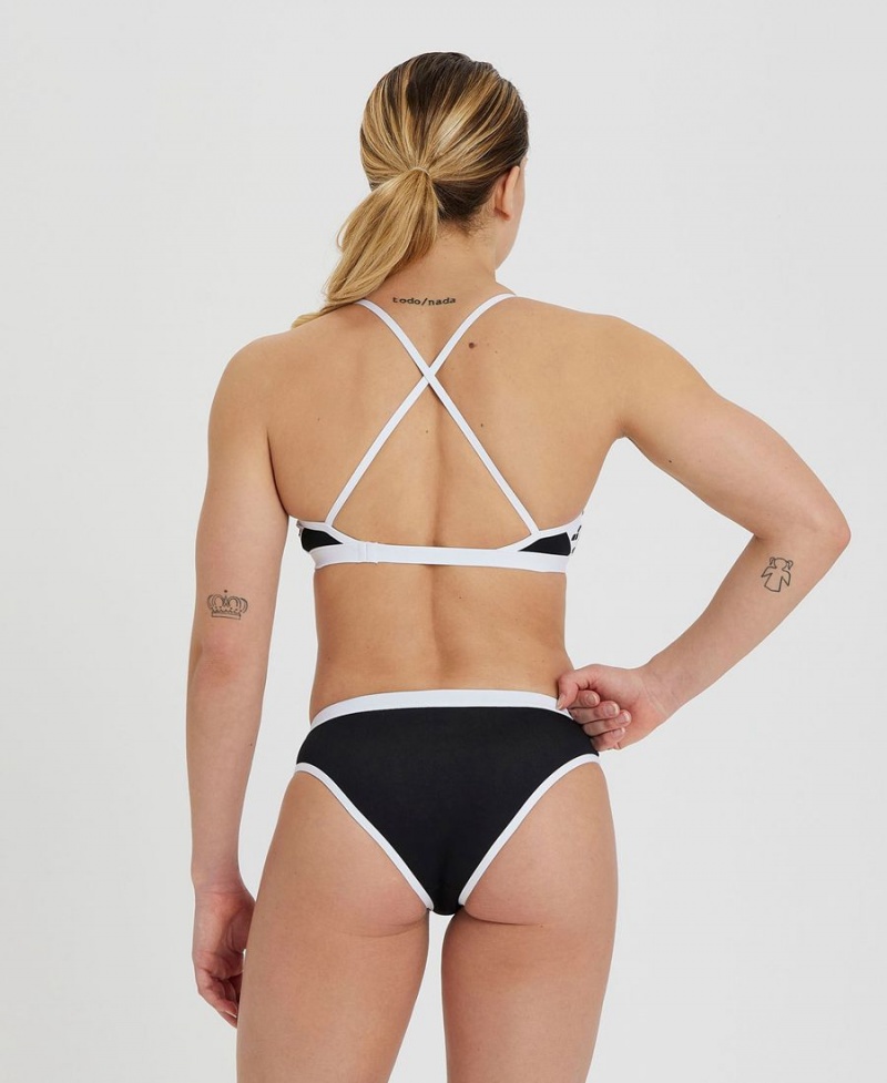 Arena Icons Solid Cross Back Badeanzug Schwarz Weiß | NCJ18Y-848